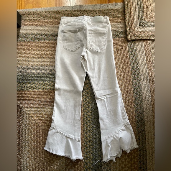 White Frayed Hem White Jeans Marina Mid Rise Flounce Hem Cropped Pants Pistola - Picture 6 of 8